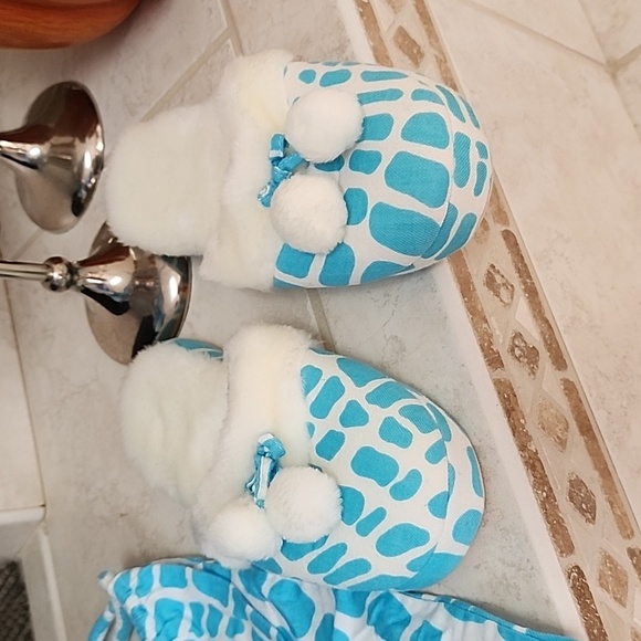 ๐ฉต VICTORIA'S SECRET Flannel Light Blue ANIMAL Pajama Set ๐ฉต - Picture 6 of 13